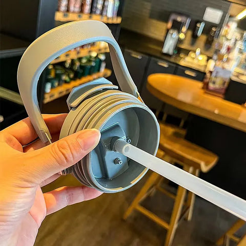 Isolierbecher 900ml Edelstahl — Doppelwand auslaufsicher — Perfekt für TEABALLS — Detailansicht. Heiss & kalt.
