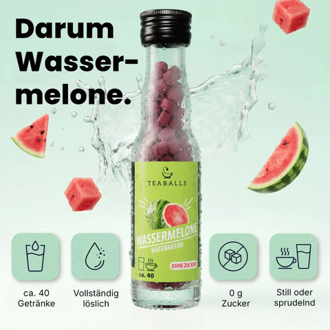 TEABALLS Wassermelone Zubereitung – Presslinge ins Glas geben und Wasser dazugeben